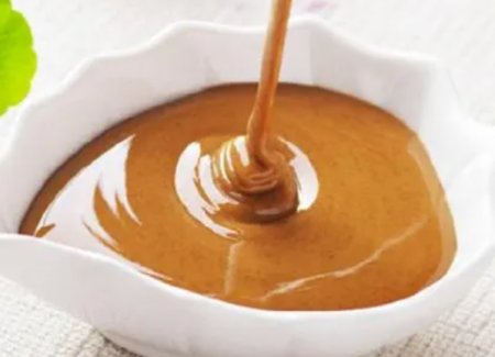 在芝麻醬中加入花生醬是假的嗎？看完就明白了。